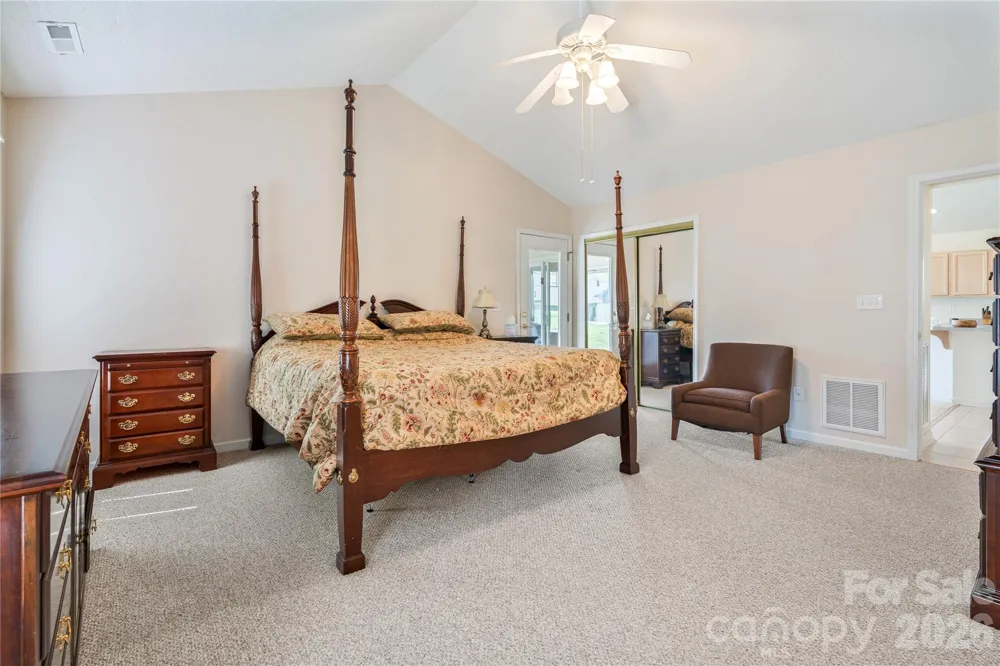 47 Barn Owl Way Hendersonville, NC 28792