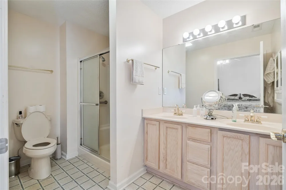 47 Barn Owl Way Hendersonville, NC 28792