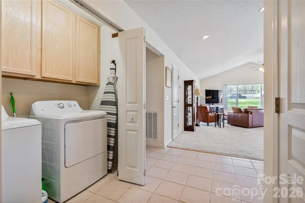47 Barn Owl Way Hendersonville, NC 28792