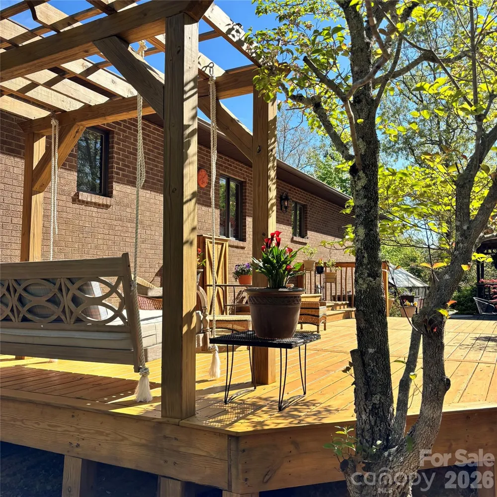573 & 577 Randolph Road Marion, NC 28752