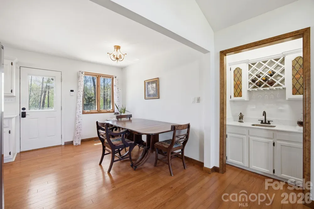573 & 577 Randolph Road Marion, NC 28752