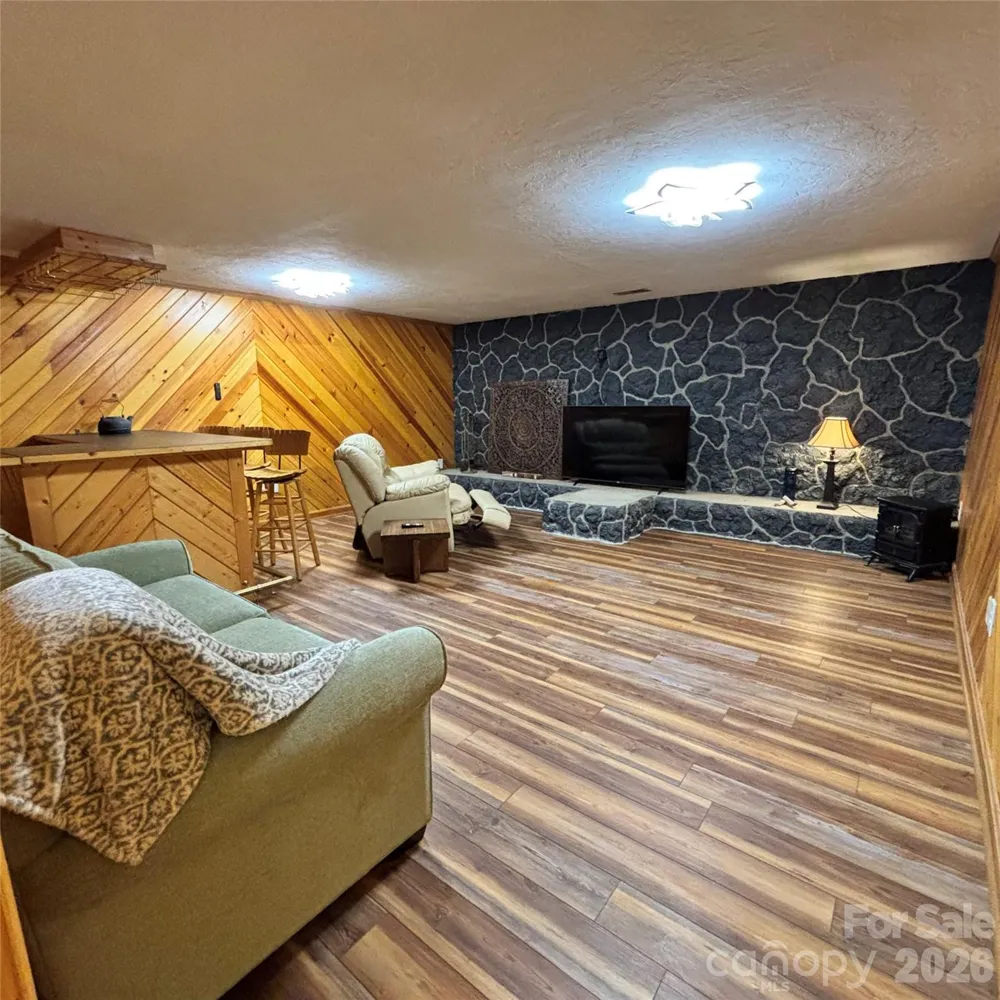 573 & 577 Randolph Road Marion, NC 28752