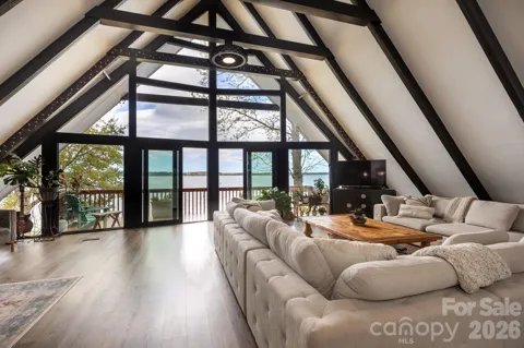 211 Fannie Creek Lane