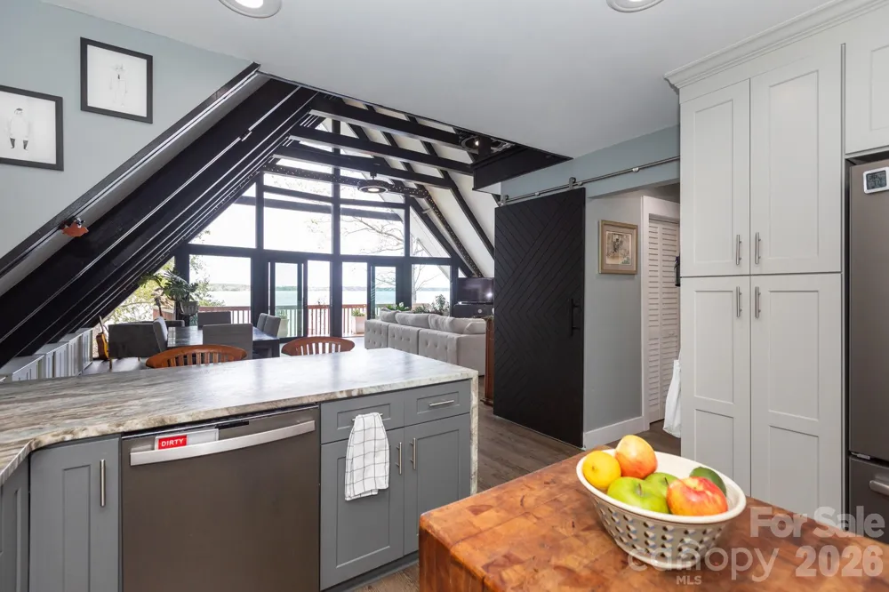 211 Fannie Creek Lane Sneads Ferry, NC 28460
