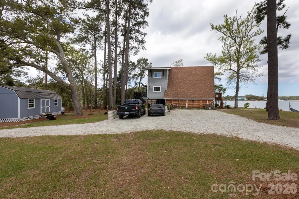 211 Fannie Creek Lane Sneads Ferry, NC 28460