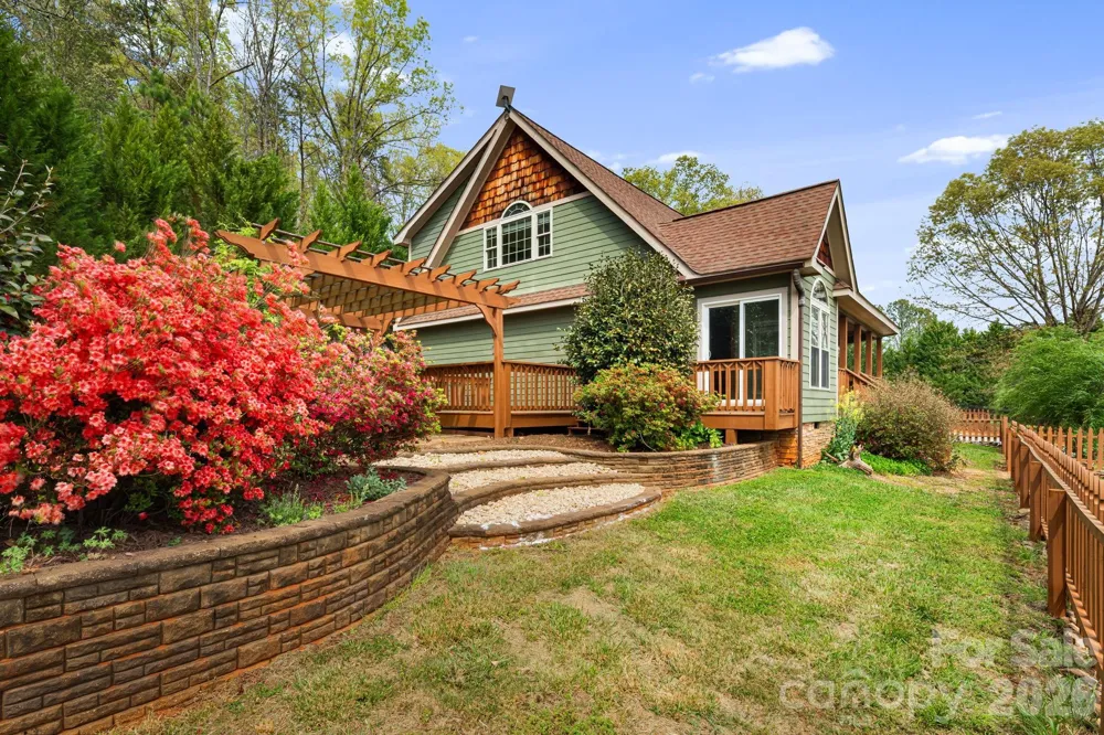 2011 Edgerton Road Mill Spring, NC 28756