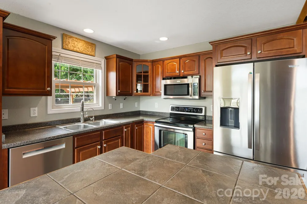 2011 Edgerton Road Mill Spring, NC 28756