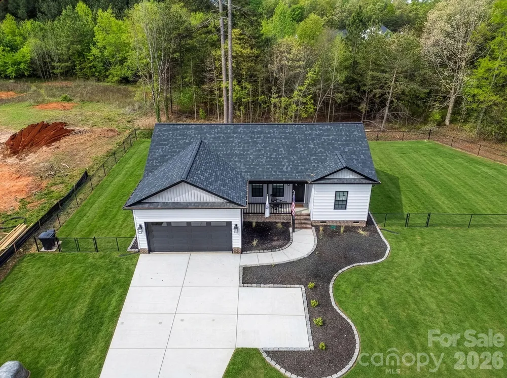 2462 Shoal Road Crouse, NC 28033