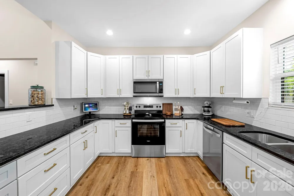 2462 Shoal Road Crouse, NC 28033