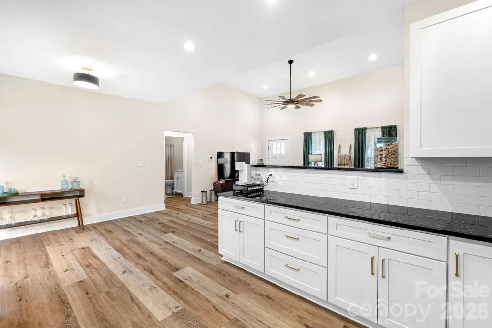 2462 Shoal Road Crouse, NC 28033