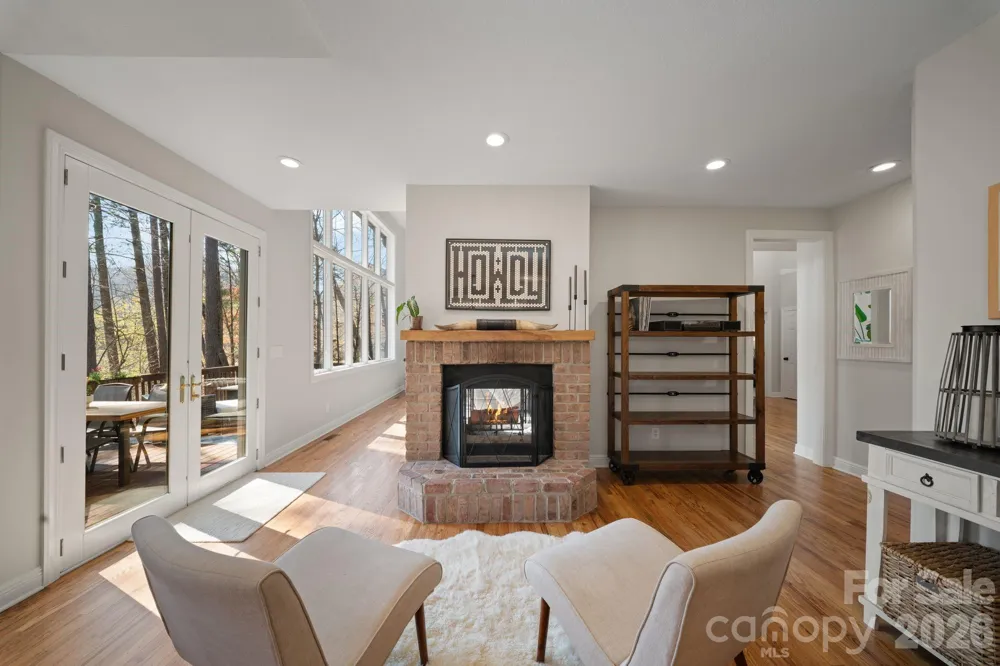 104 Black Hawk Ridge Weaverville, NC 28787