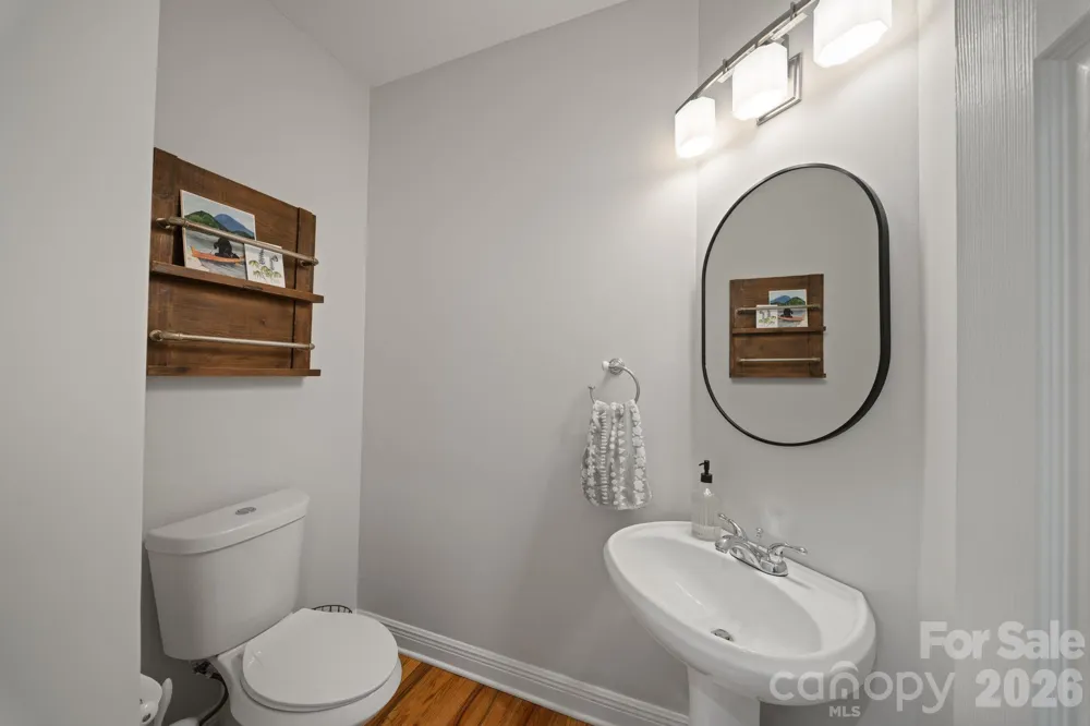 104 Black Hawk Ridge Weaverville, NC 28787