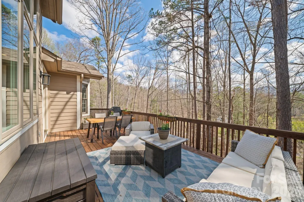 104 Black Hawk Ridge Weaverville, NC 28787
