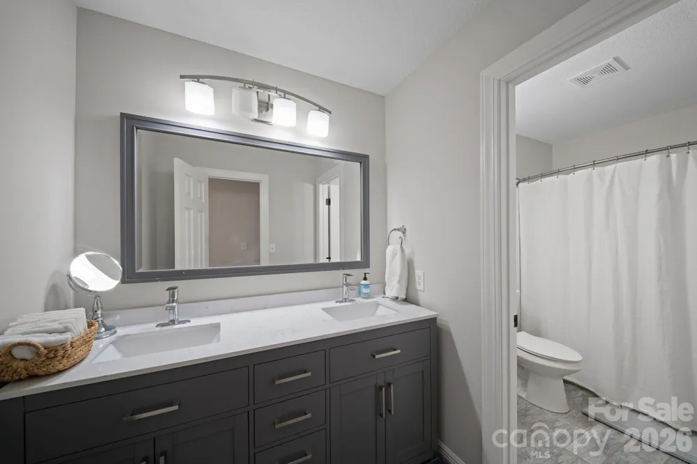104 Black Hawk Ridge Weaverville, NC 28787