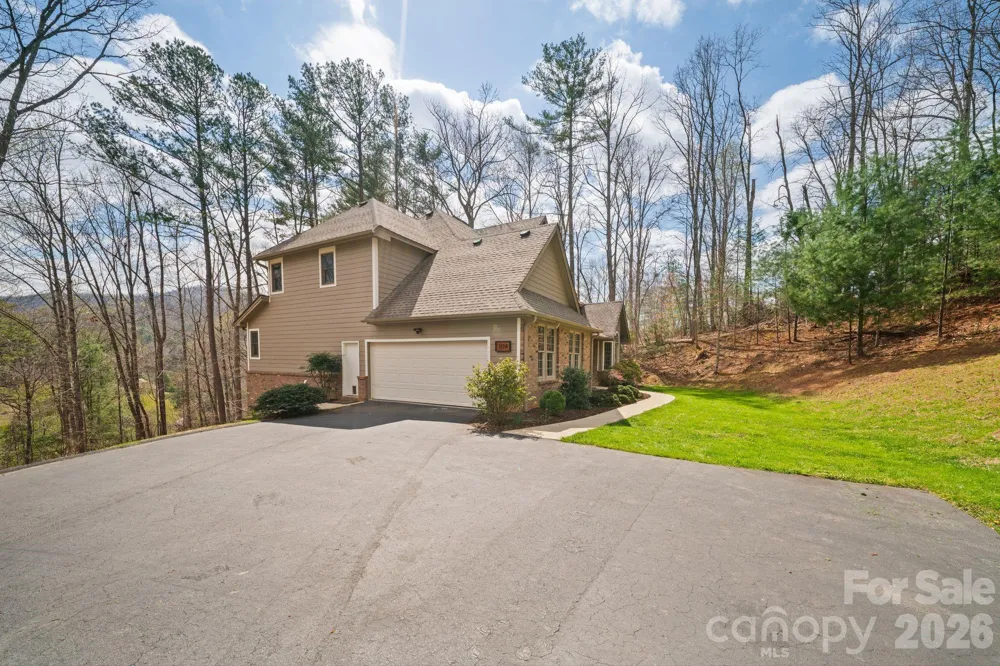 104 Black Hawk Ridge Weaverville, NC 28787