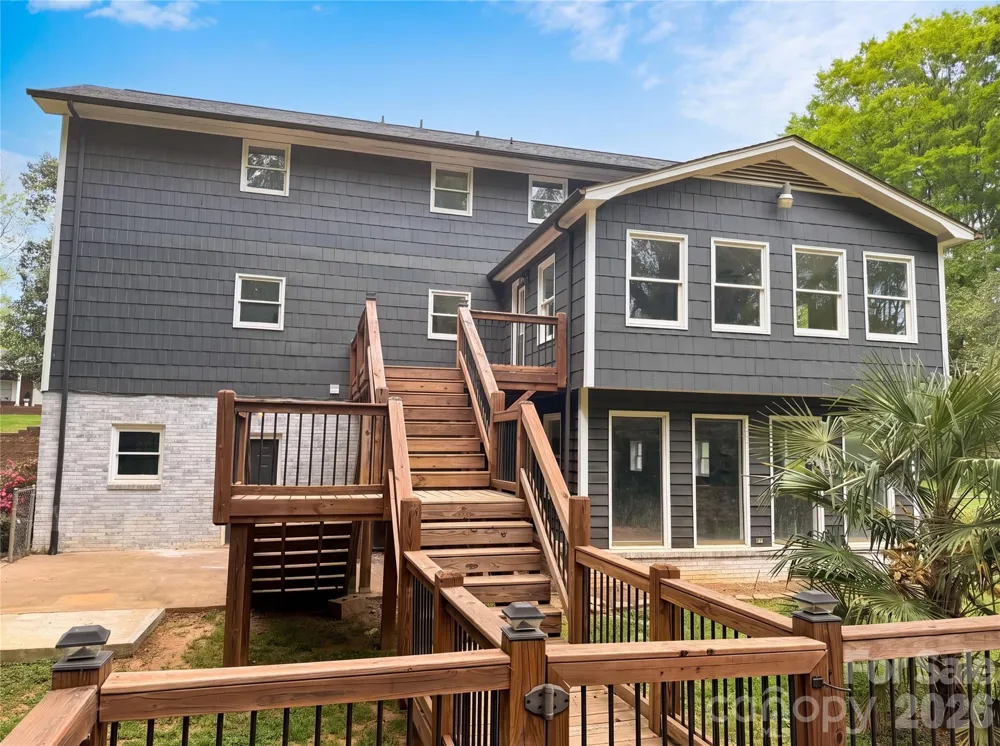 706 Crescent Drive Cherryville, NC 28021