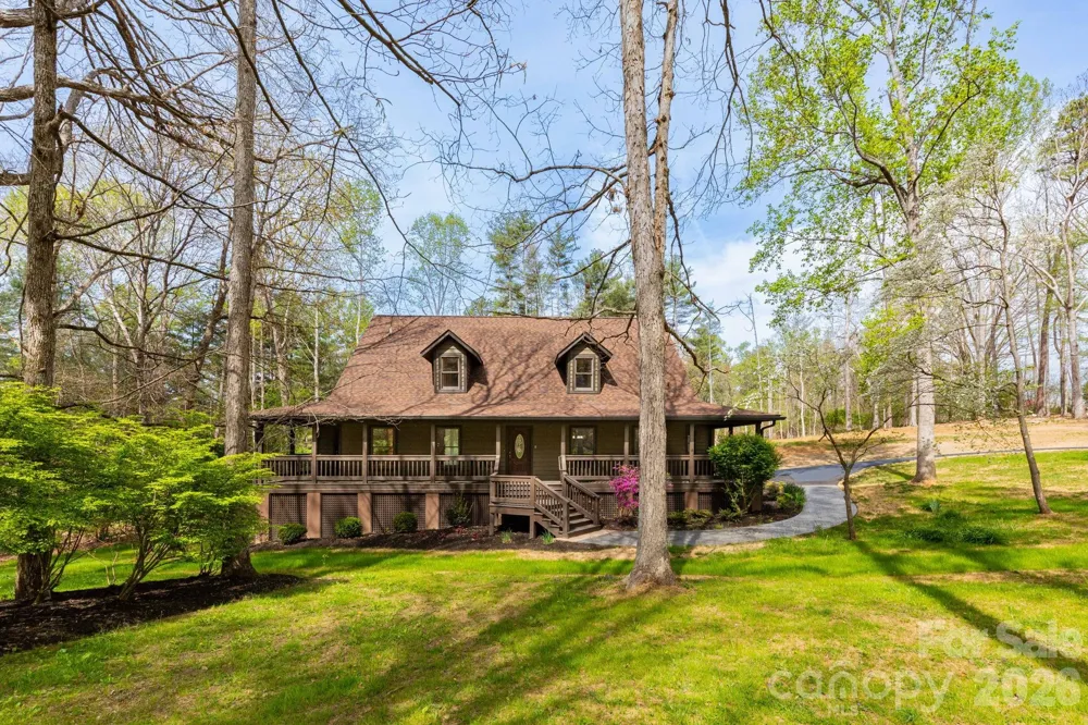 68 Sigmon Road Fletcher, NC 28732