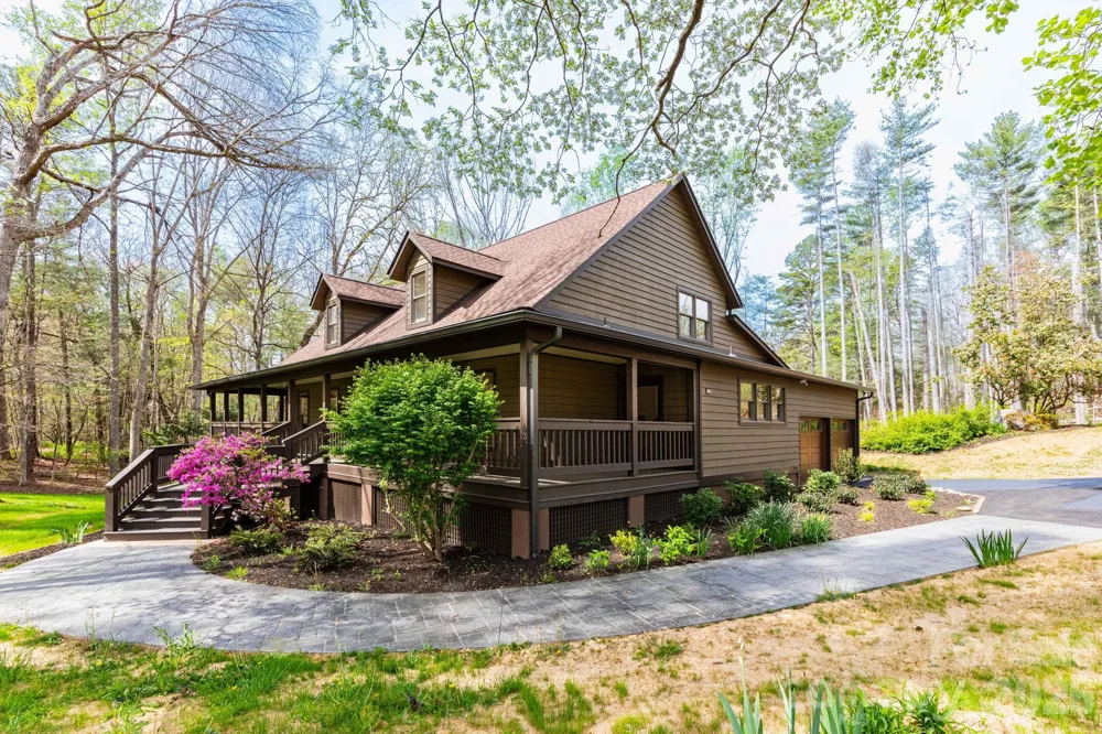 68 Sigmon Road Fletcher, NC 28732