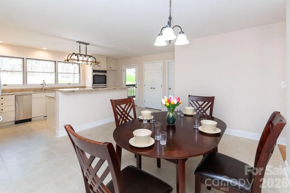 68 Sigmon Road Fletcher, NC 28732