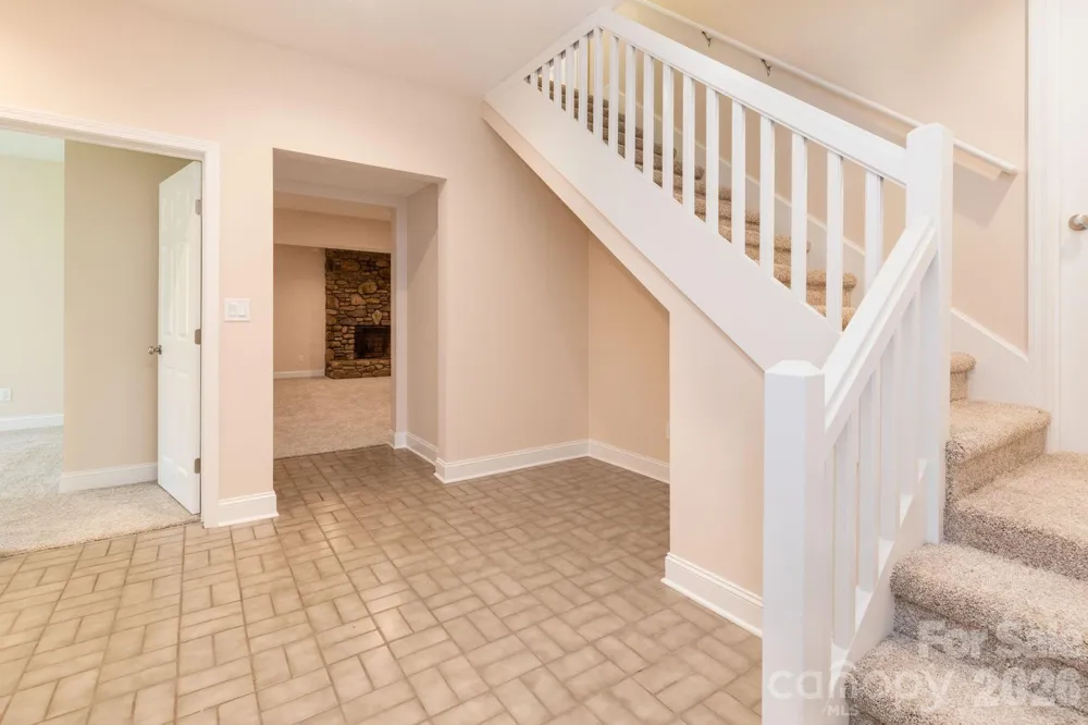 68 Sigmon Road Fletcher, NC 28732
