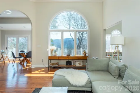 11 High Meadow Drive