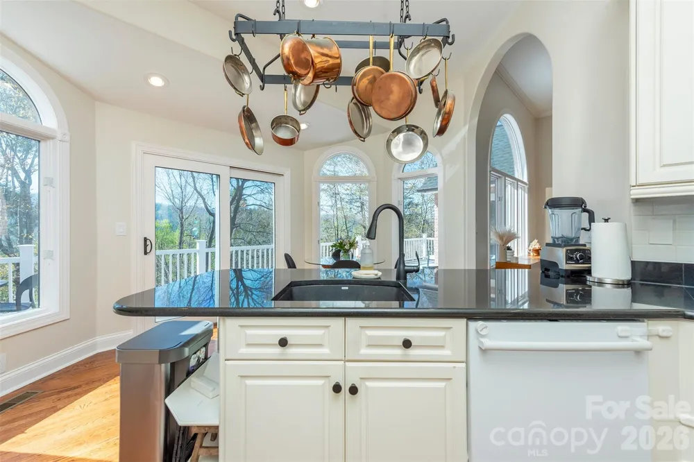 11 High Meadow Drive Weaverville, NC 28787