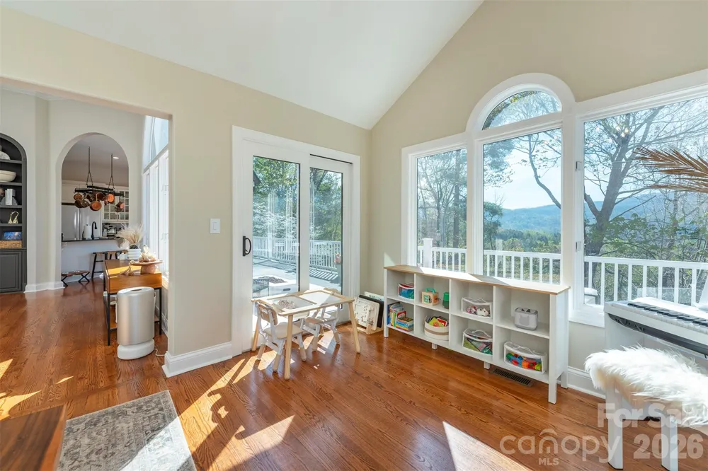 11 High Meadow Drive Weaverville, NC 28787