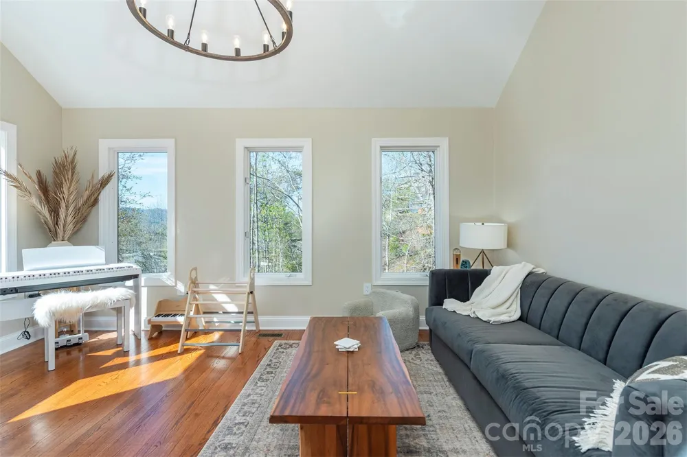 11 High Meadow Drive Weaverville, NC 28787