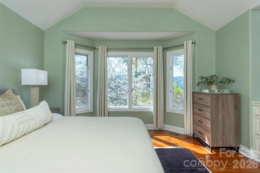 11 High Meadow Drive Weaverville, NC 28787