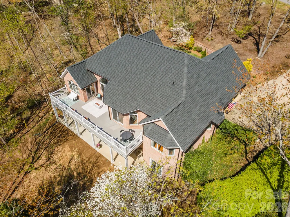 11 High Meadow Drive Weaverville, NC 28787