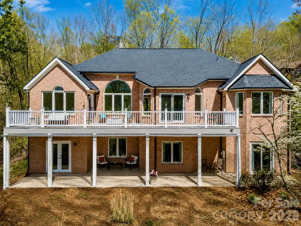 11 High Meadow Drive Weaverville, NC 28787