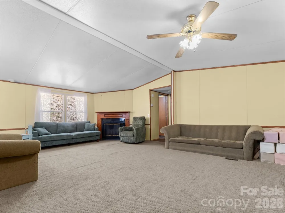 301 Matthew Lane Canton, NC 28716