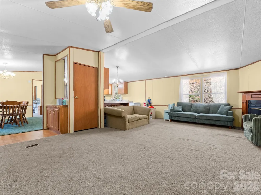 301 Matthew Lane Canton, NC 28716