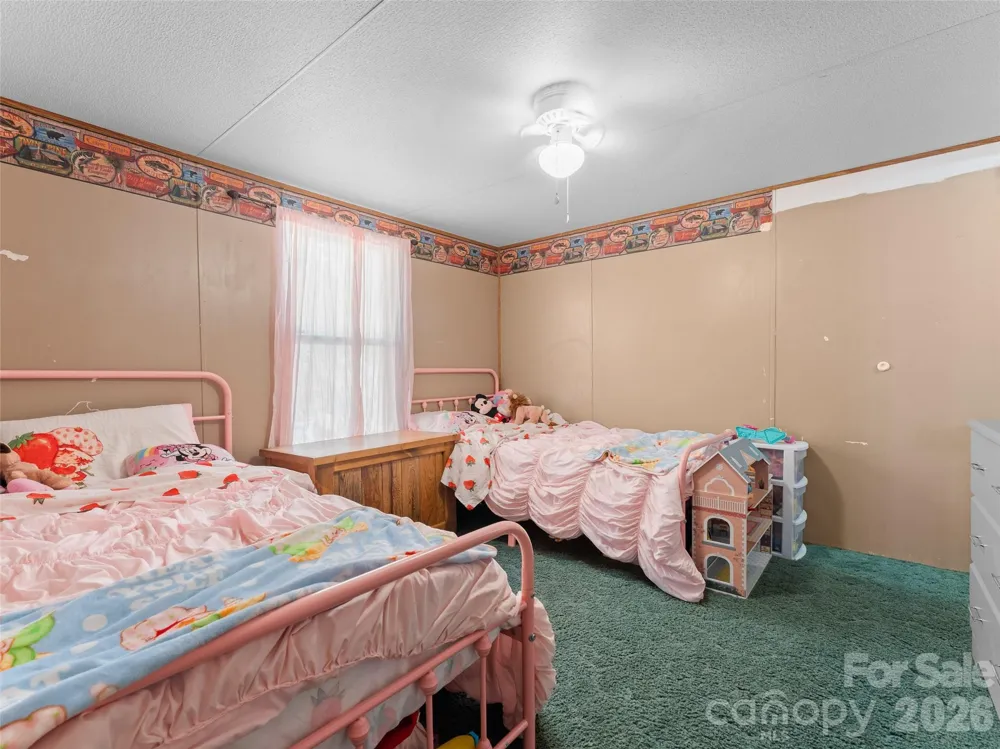 301 Matthew Lane Canton, NC 28716