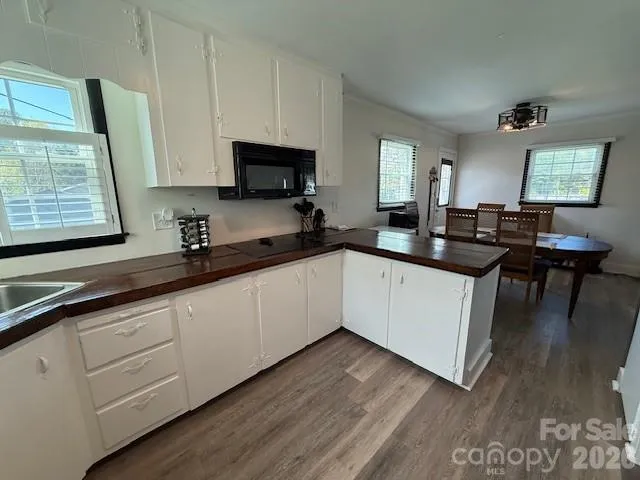 636 Willis Road Dallas, NC 28034
