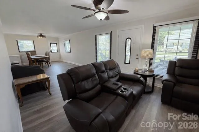 636 Willis Road Dallas, NC 28034
