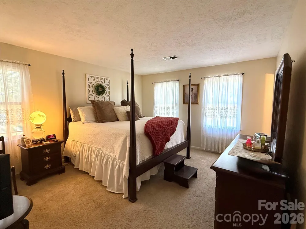 12760 Woodbridge Drive Laurinburg, NC 28352