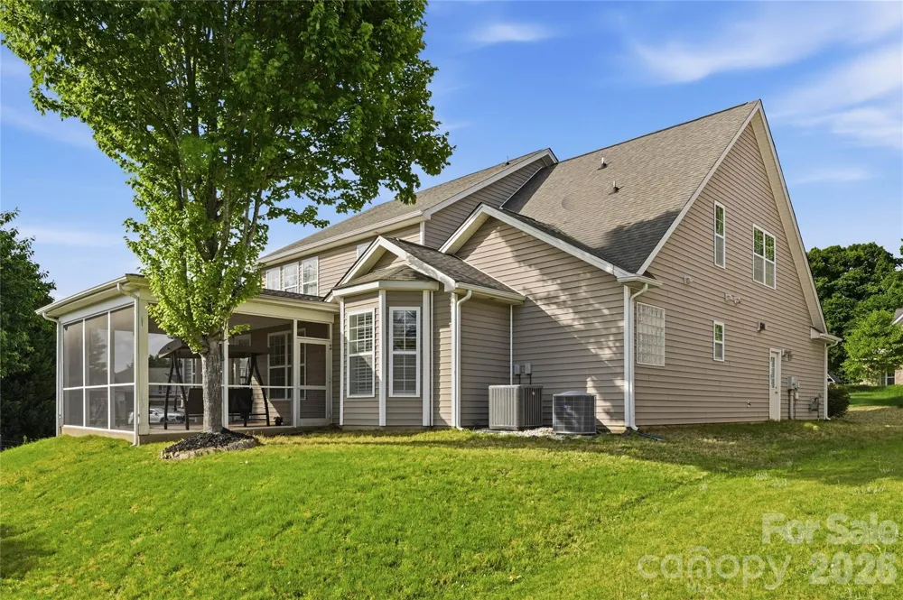 5068 Gladiola Way Tega Cay, SC 29708