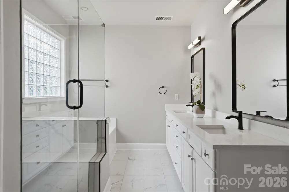 5068 Gladiola Way Tega Cay, SC 29708