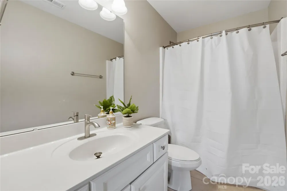 5068 Gladiola Way Tega Cay, SC 29708