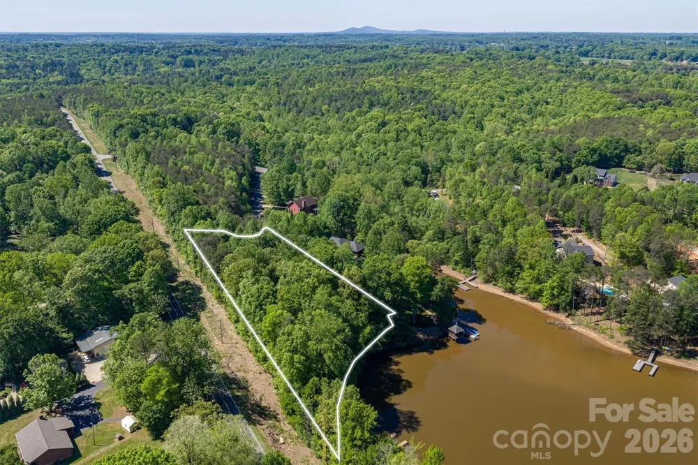 1725 Bay Head Court Catawba, NC 28609