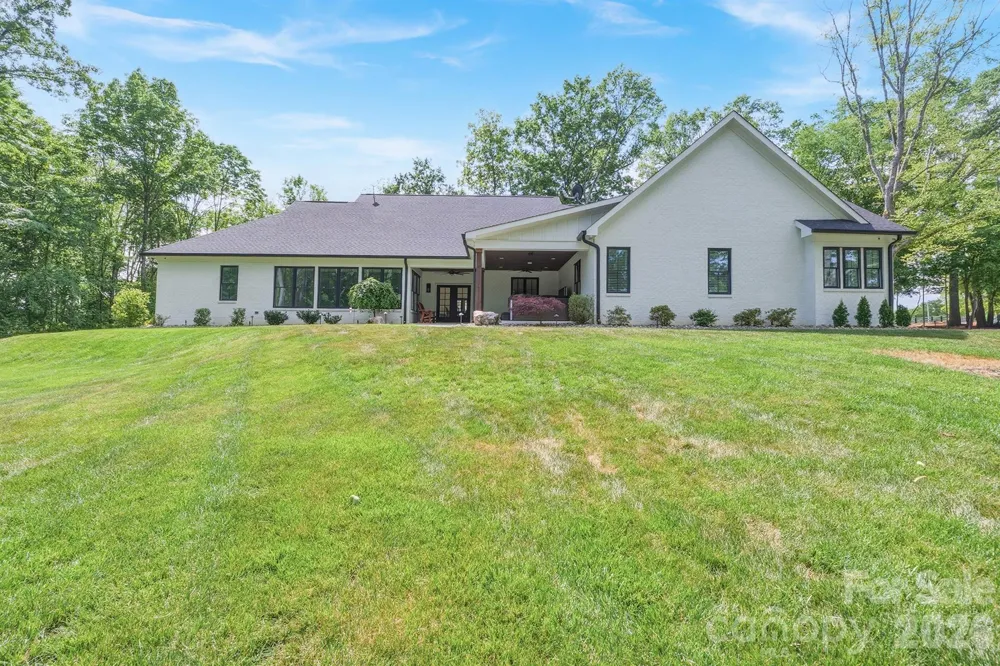 2855 Long Run Farm Road Mount Pleasant, NC 28124