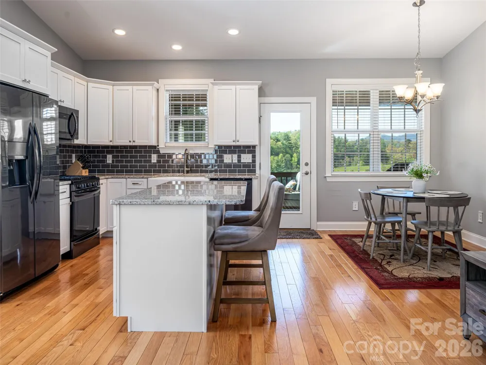 17 Dreambird Drive Leicester, NC 28748