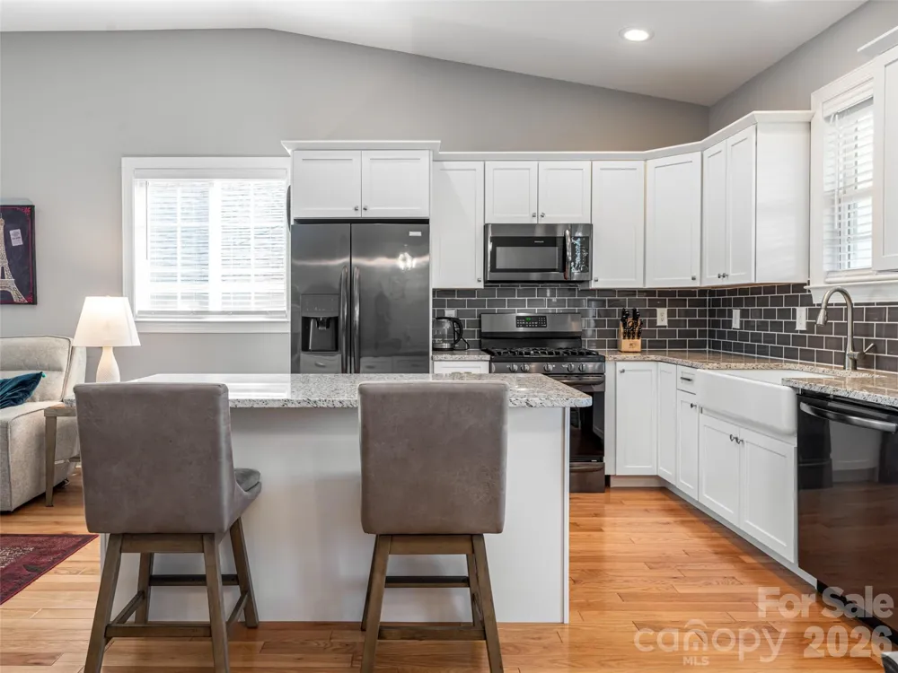 17 Dreambird Drive Leicester, NC 28748