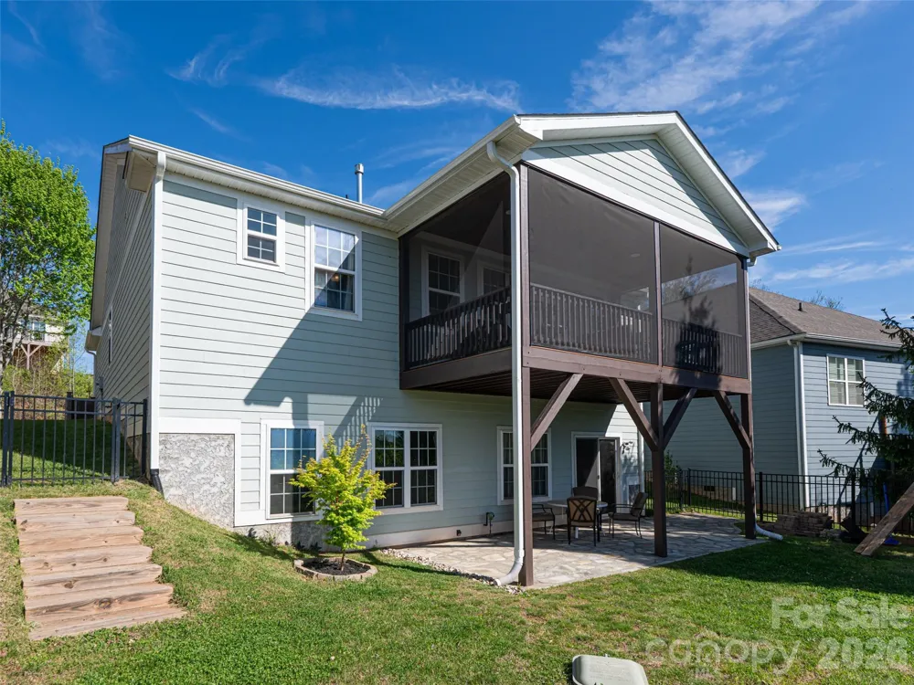 17 Dreambird Drive Leicester, NC 28748