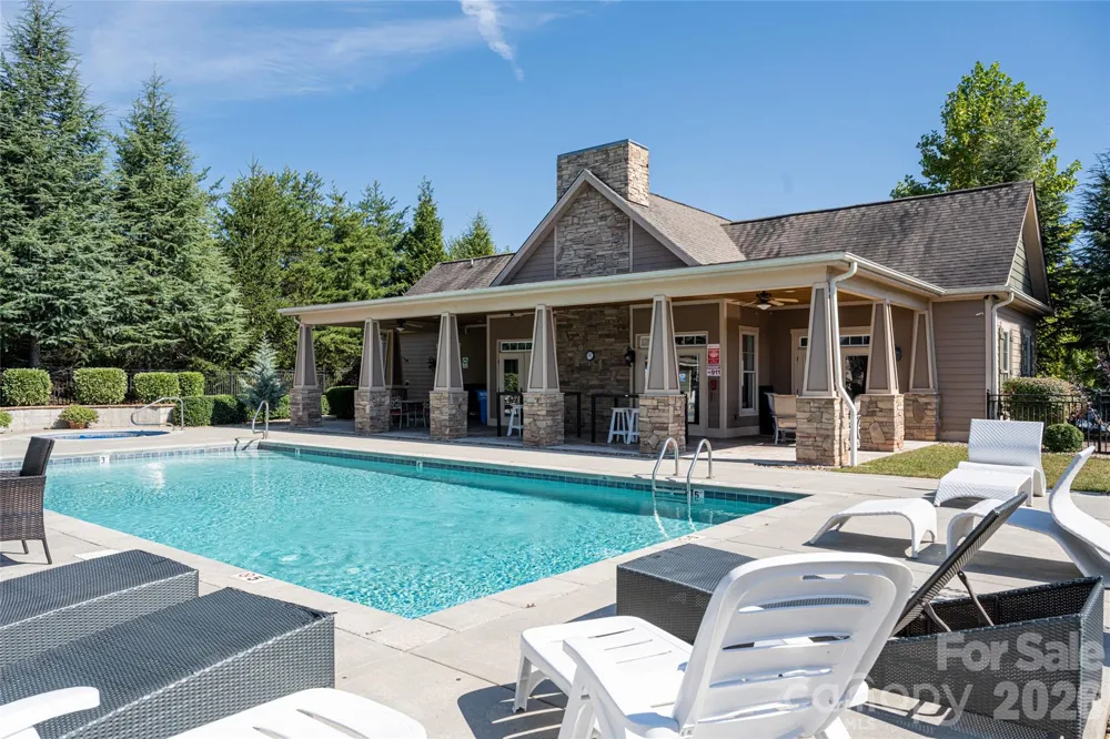 17 Dreambird Drive Leicester, NC 28748