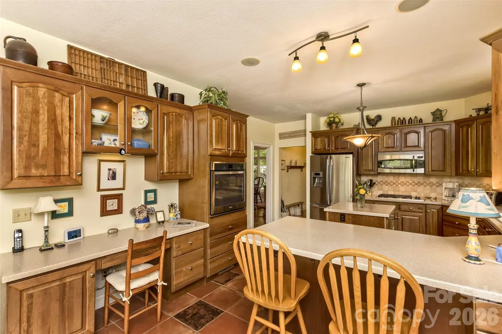 25 Windsong Drive Fairview, NC 28730