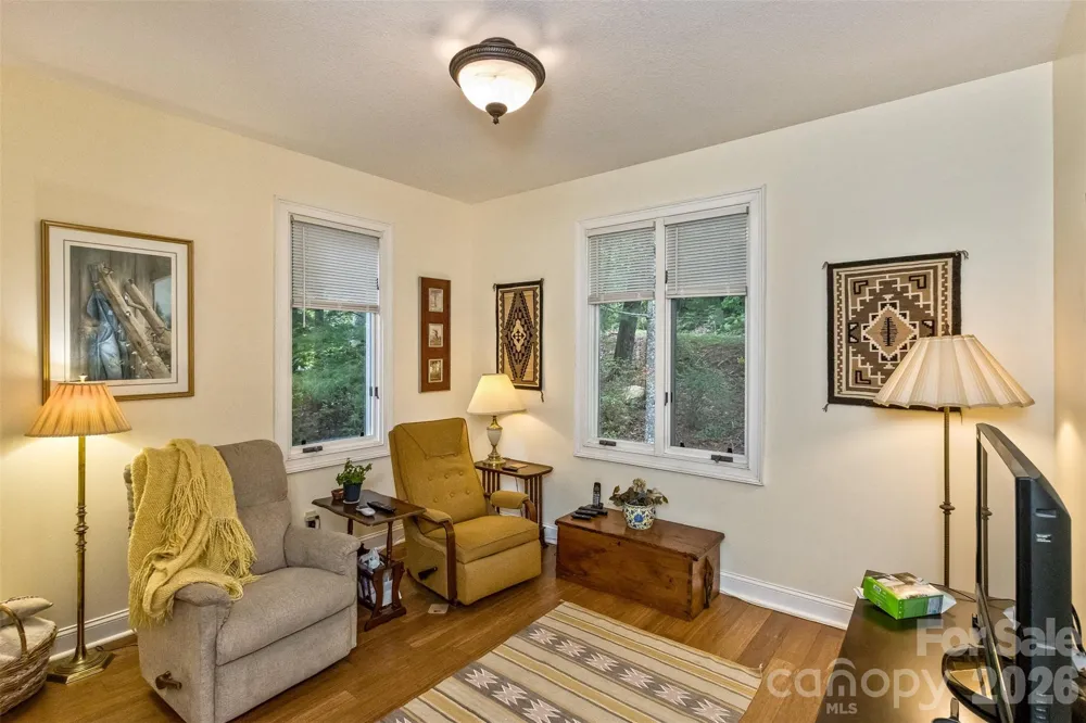 25 Windsong Drive Fairview, NC 28730