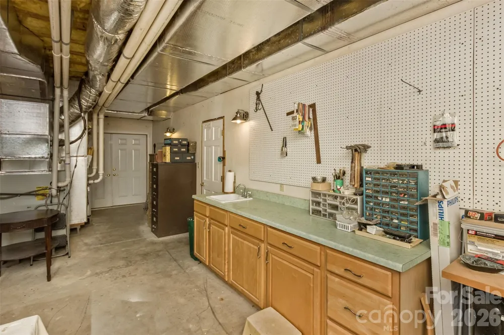25 Windsong Drive Fairview, NC 28730