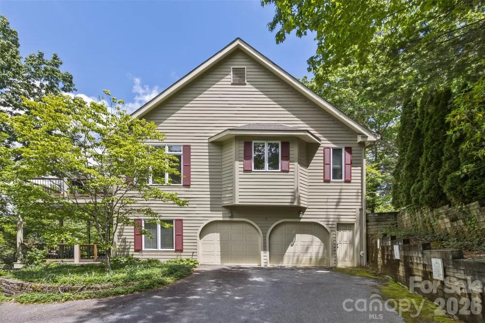 25 Windsong Drive Fairview, NC 28730